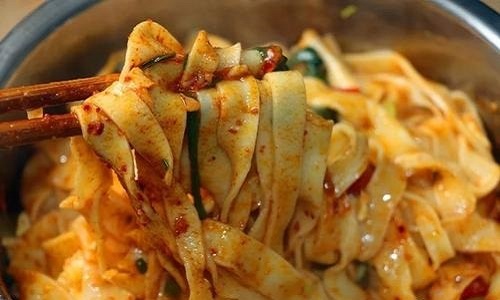 油泼手擀面